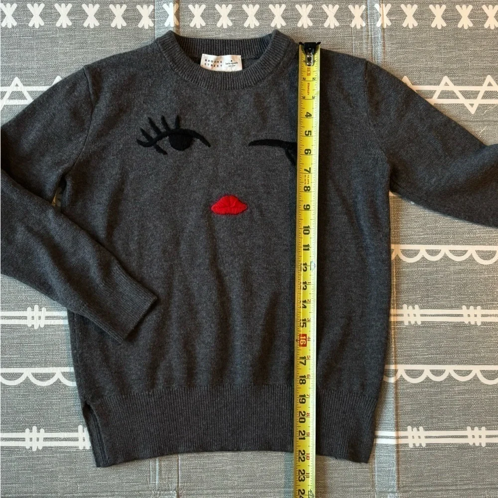 Kate Spade Broome Street Winking Eye Gray Sweater‎ Womens Size XS